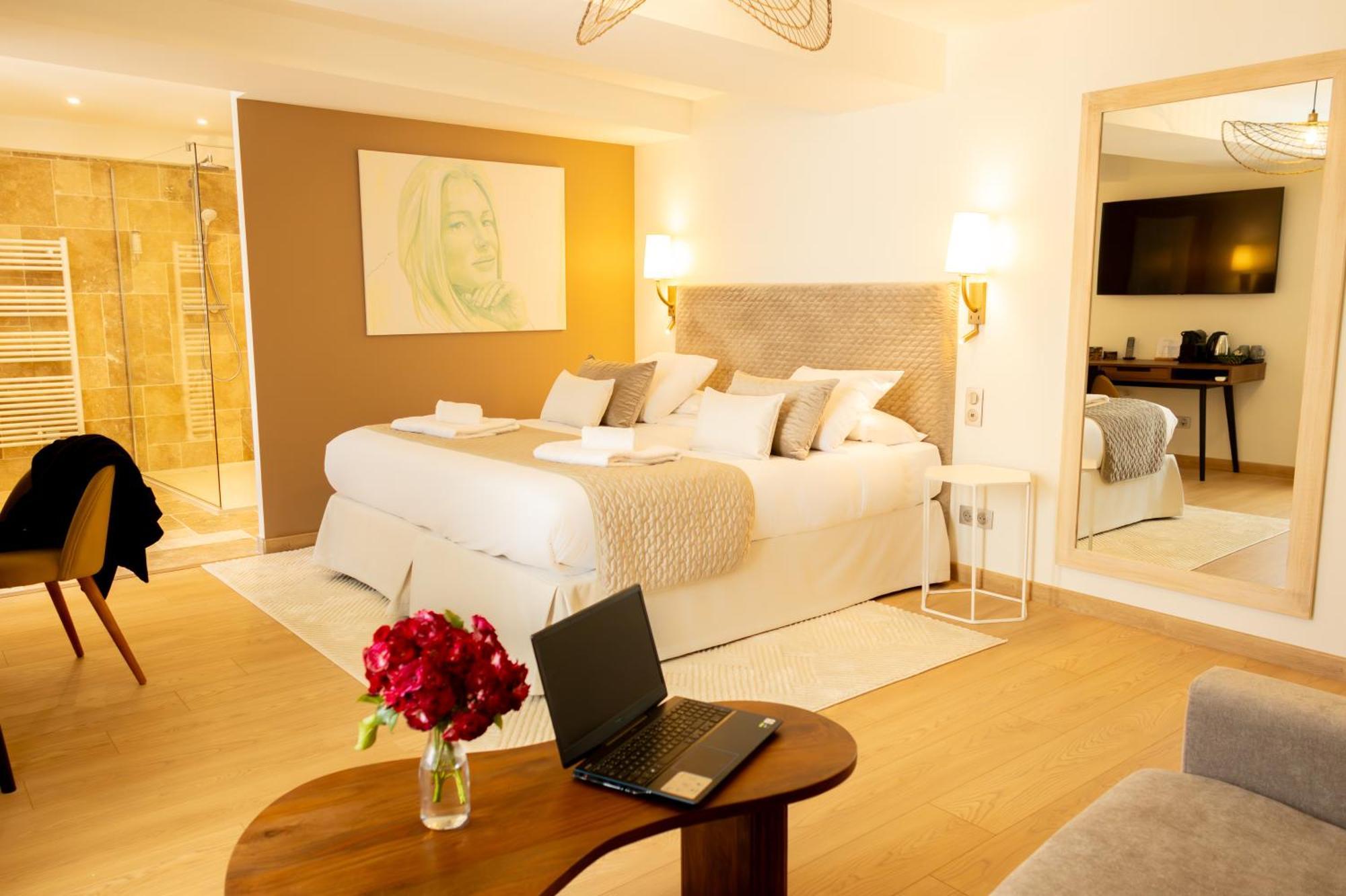 Le Central Boutique Hotel โบน ภายนอก รูปภาพ